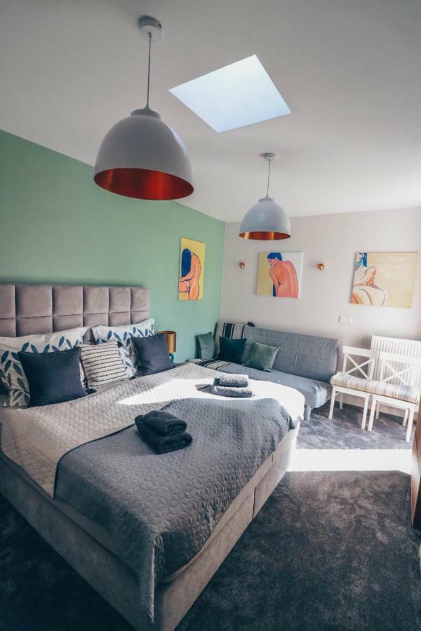 Stylish Apartments At Penati Golf Resort Sajdikove Humence Екстериор снимка