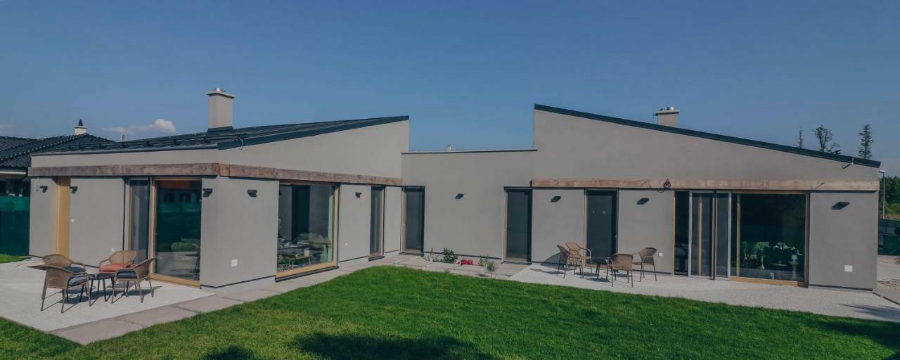 Stylish Apartments At Penati Golf Resort Sajdikove Humence Екстериор снимка